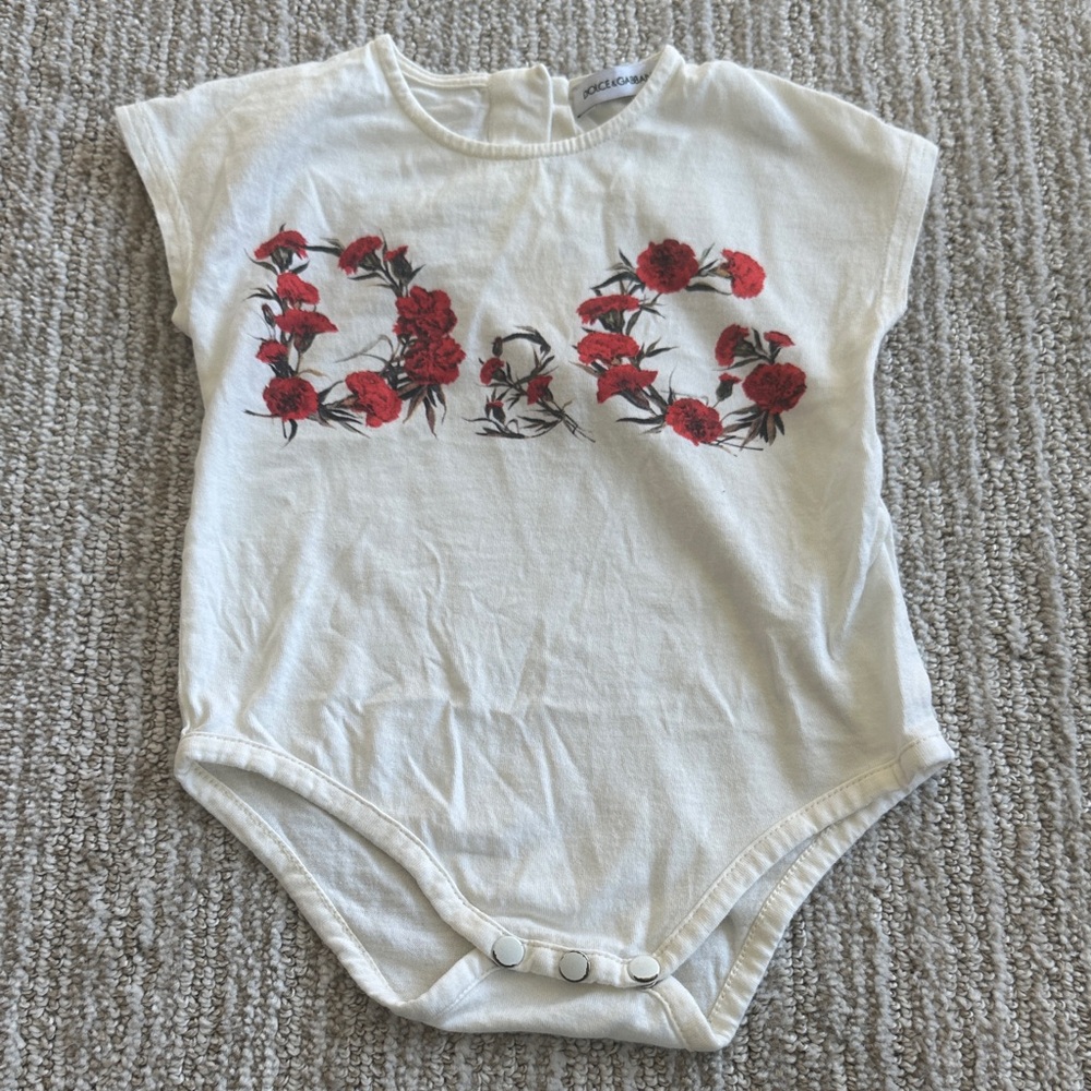 Dolce & Gabbana Cream and Red Floral Bodysuit size 0-3 months
